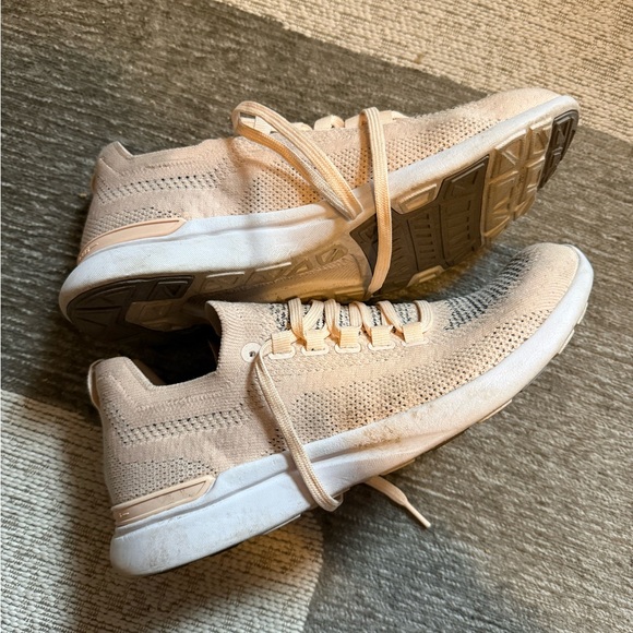 APL Sneakers - Picture 2 of 7